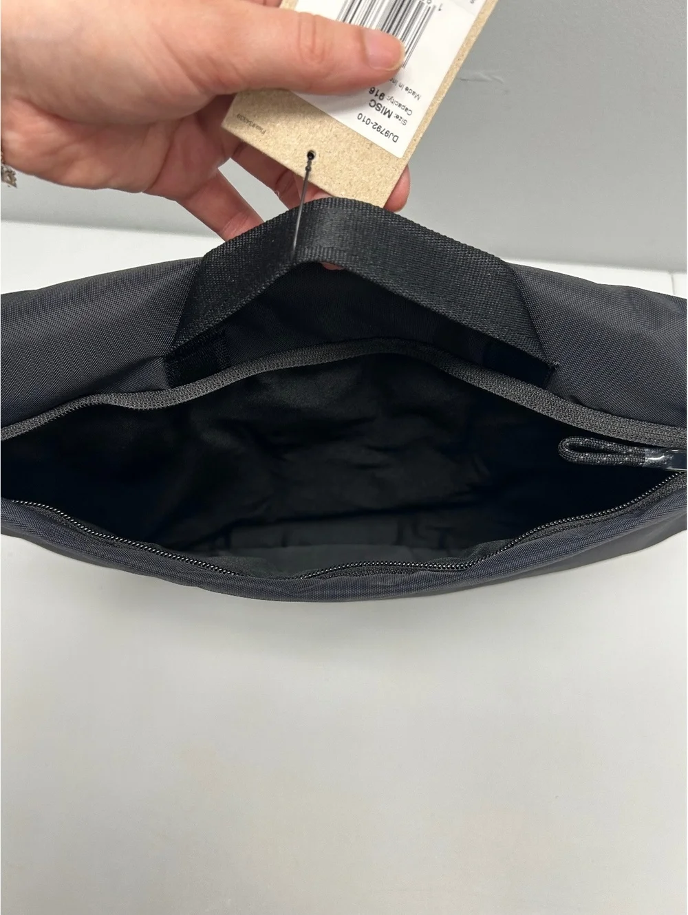 Nike Black Messenger Bag with Adjustable Strap